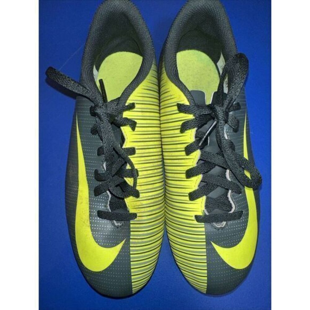 Nike Mercurial Victory VI CR7 FG Mens/Boys Sz 5.5 US Soccer Cleats Shoe Volt